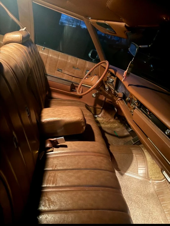 1975 Oldsmobile Custom Cruiser - Image 10 of 21