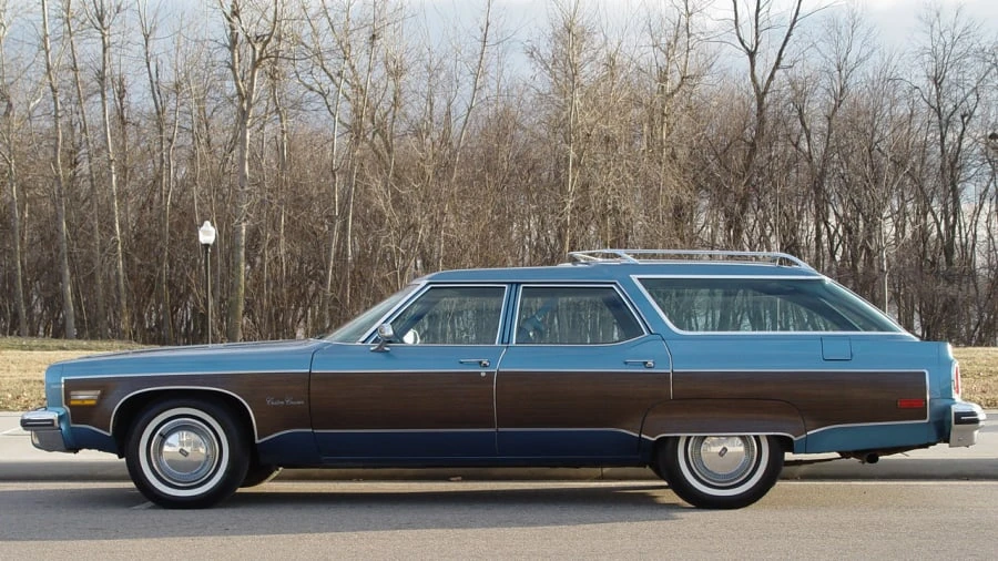 1975 Oldsmobile Custom Cruiser - Image 2 of 10