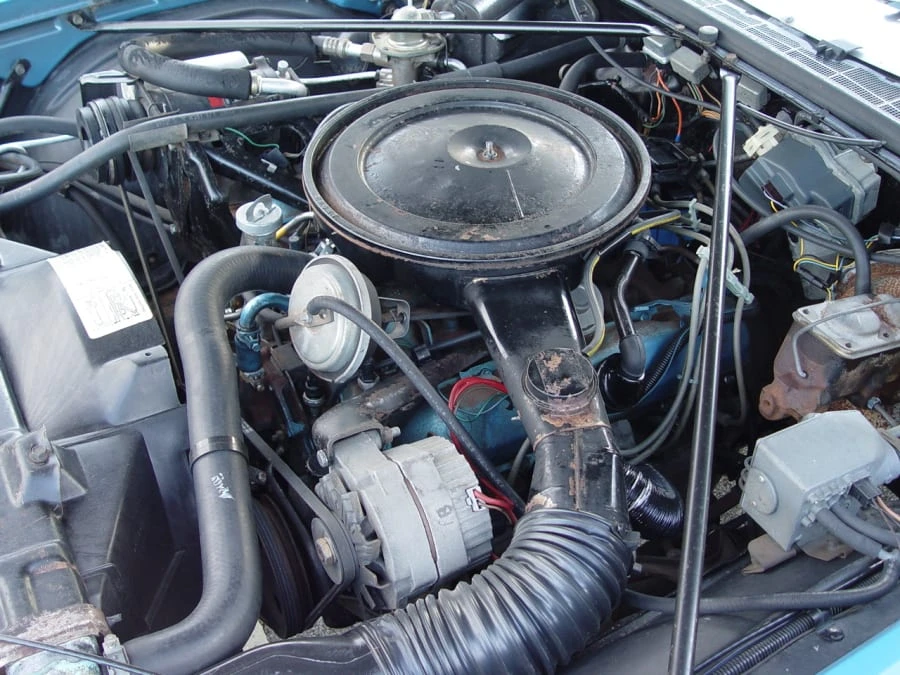 1975 Oldsmobile Custom Cruiser - Image 7 of 10