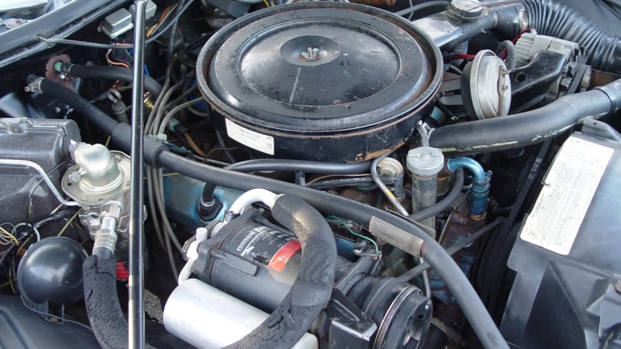 1975 Oldsmobile Custom Cruiser - Image 8 of 10