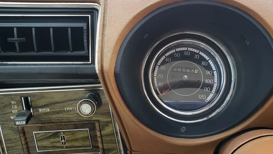 1975 Oldsmobile Cutlass 4th Gen - Image 7 of 12