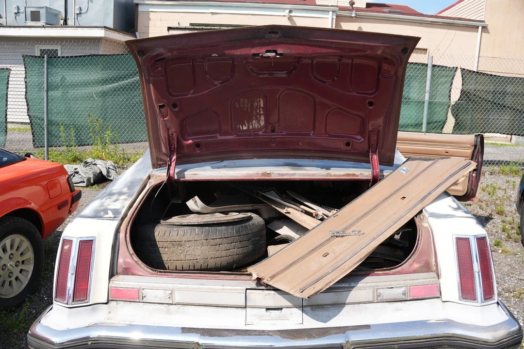 1975 Oldsmobile Cutlass 4th Gen - Image 27 of 31