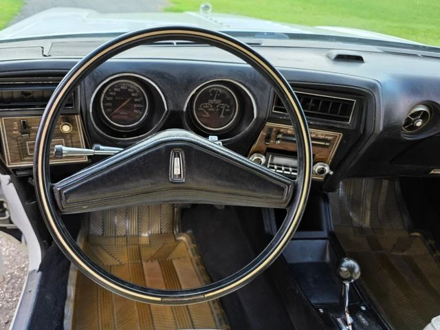 1975 Oldsmobile Cutlass 4th Gen - Image 15 of 24