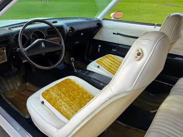 1975 Oldsmobile Cutlass 4th Gen - Image 14 of 24