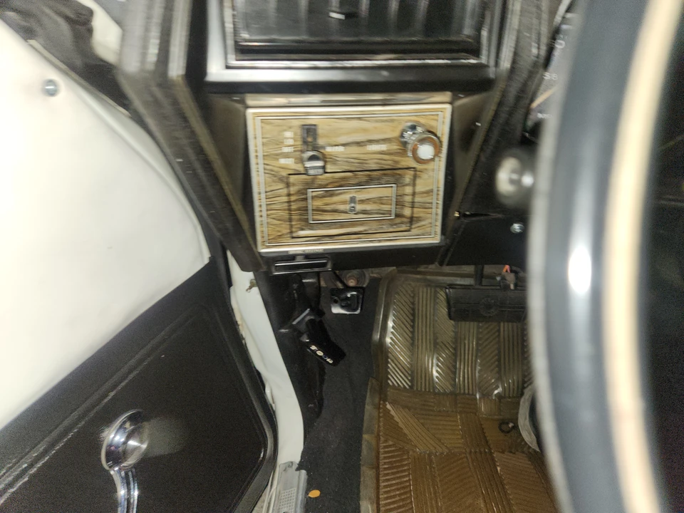 1975 Oldsmobile Cutlass 4th Gen - Image 20 of 24
