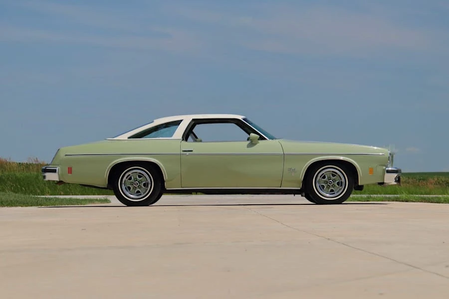 1975 Oldsmobile Cutlass 4th Gen - Image 2 of 28