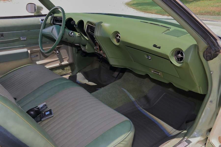 1975 Oldsmobile Cutlass 4th Gen - Image 16 of 28