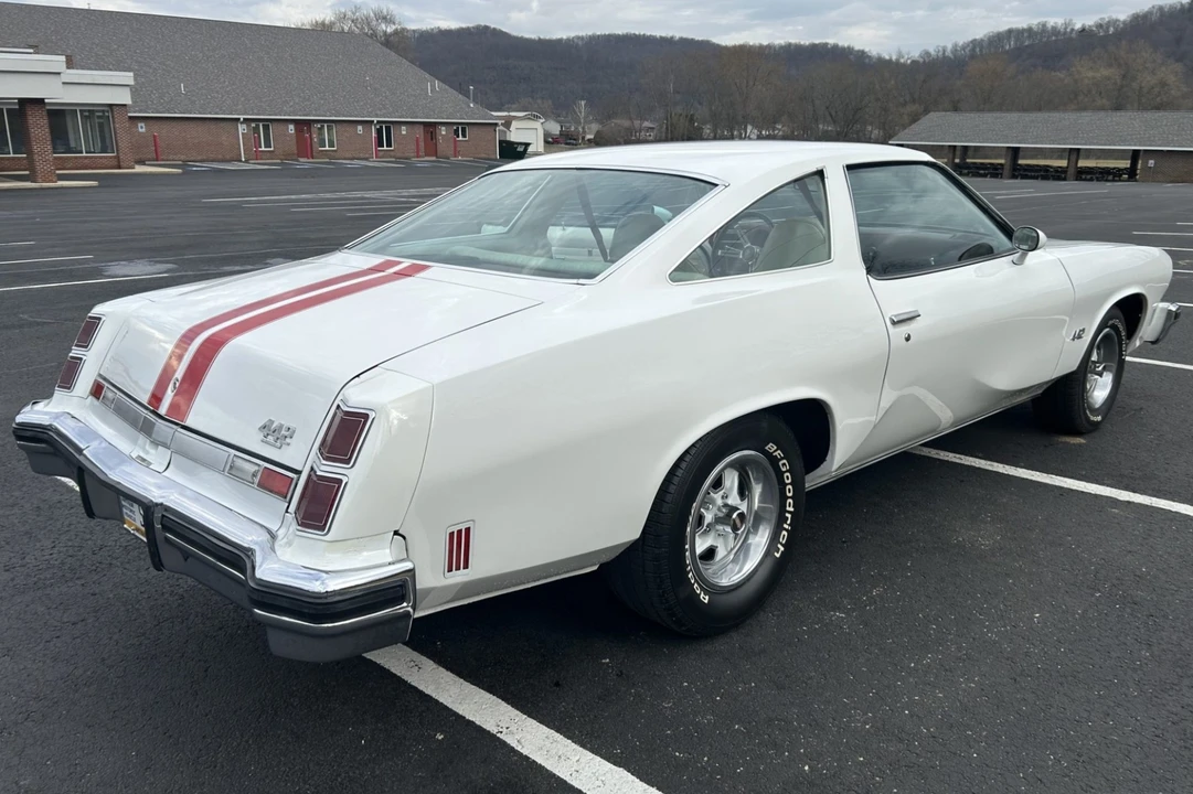 1975 Oldsmobile Cutlass 4th Gen - Image 2 of 8