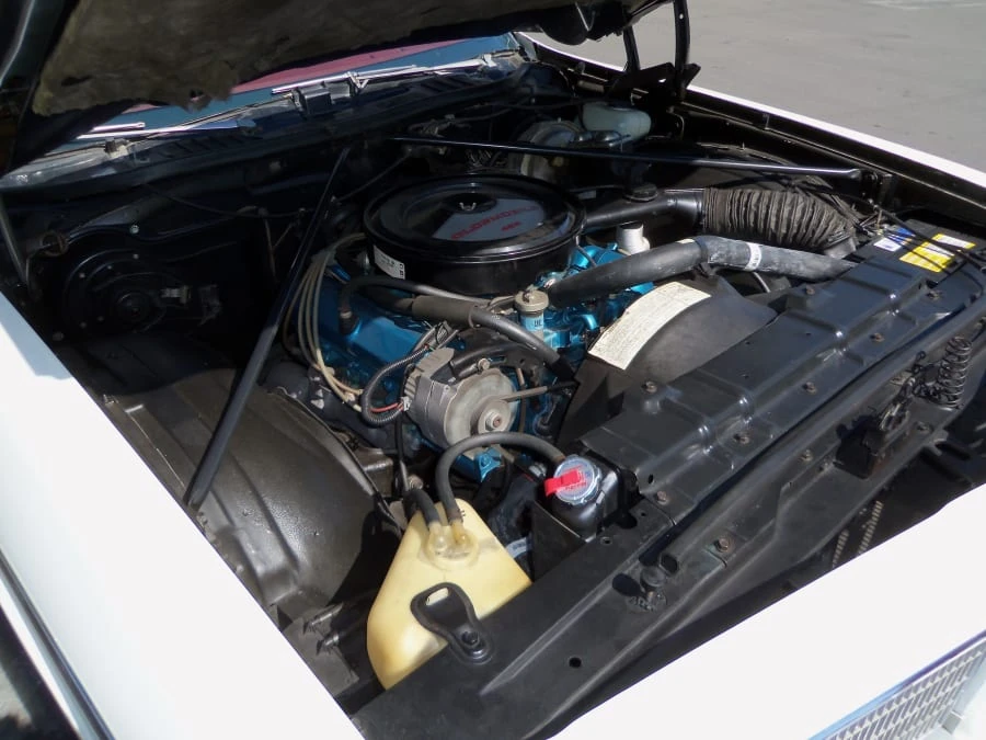 1975 Oldsmobile Cutlass 4th Gen - Image 5 of 6