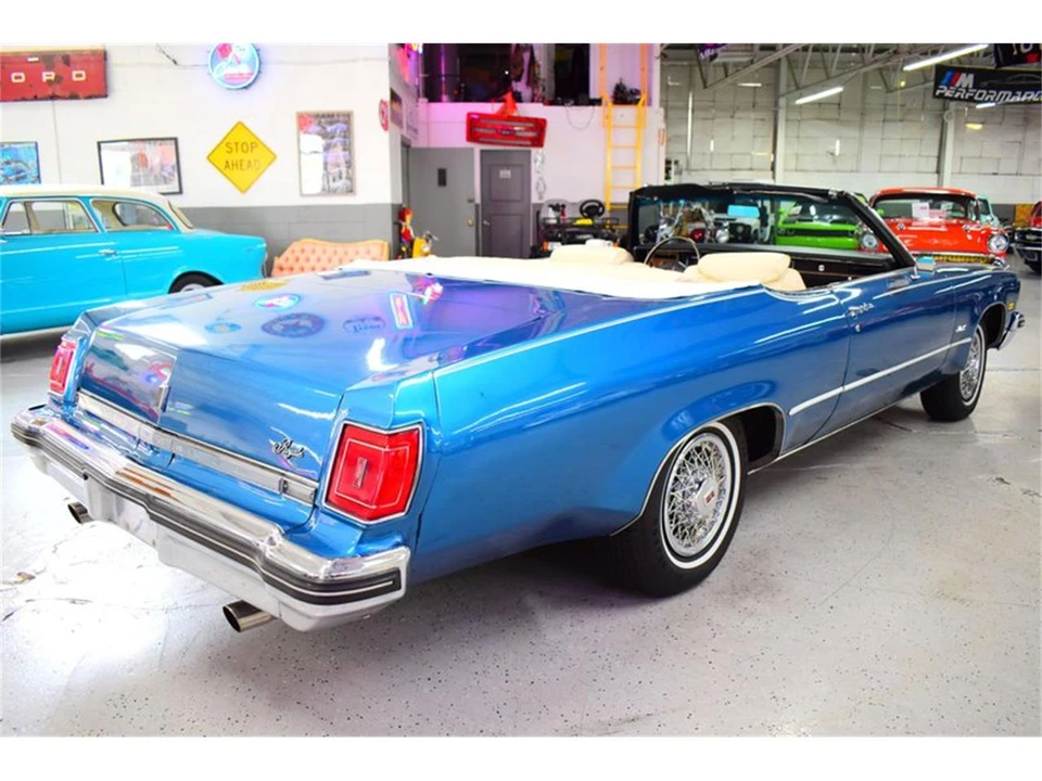 1975 Oldsmobile 88 - Image 9 of 31
