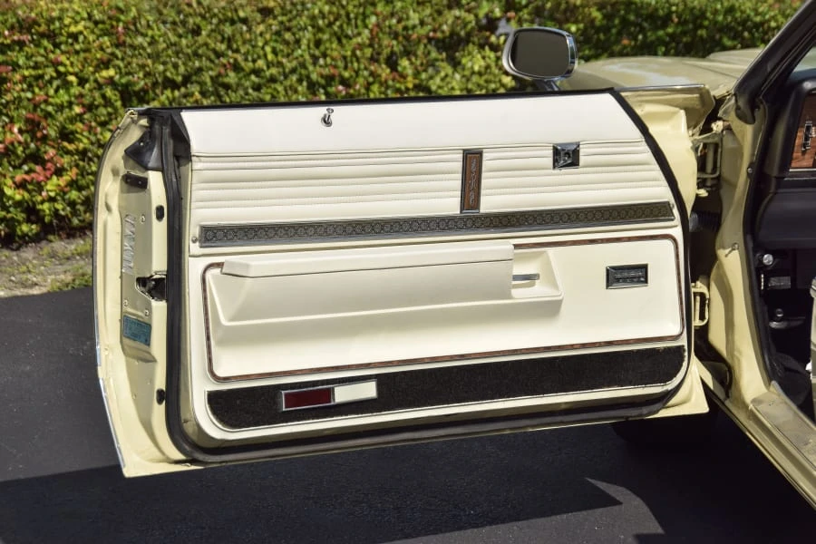 1975 Oldsmobile 88 - Image 8 of 12