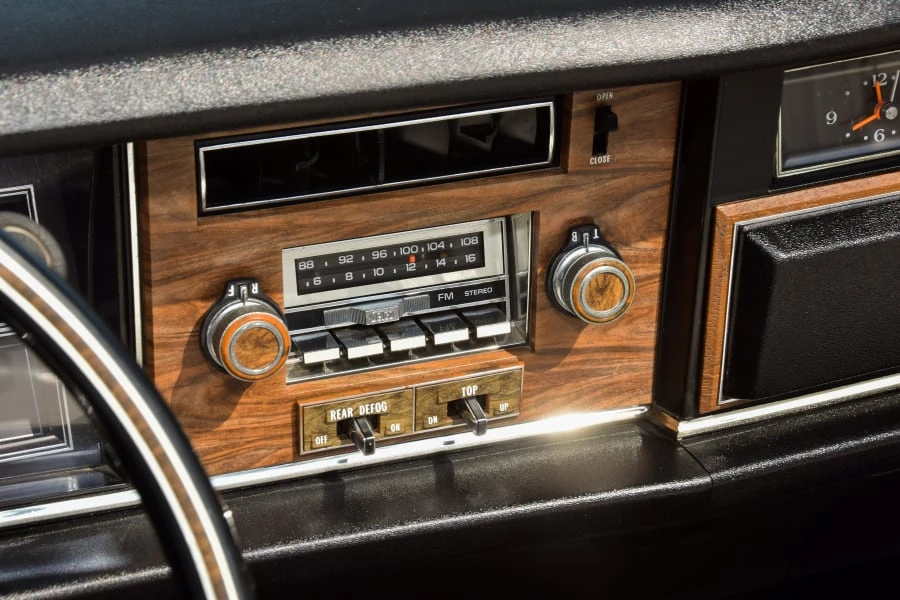 1975 Oldsmobile 88 - Image 11 of 12