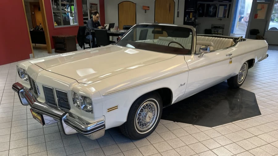 1975 Oldsmobile 88 - Image 3 of 31