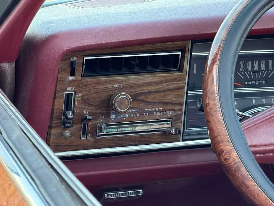 1975 Oldsmobile 88 - Image 23 of 29
