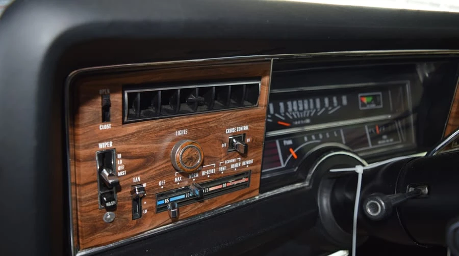 1975 Oldsmobile 88 - Image 6 of 9