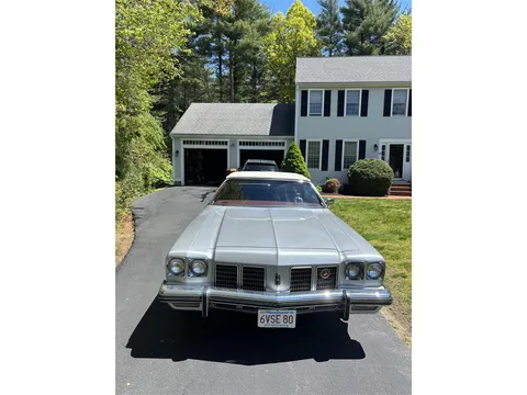 1975 Oldsmobile Delta 88 Royale Convertible