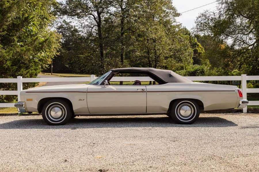 1975 Oldsmobile 88 - Image 2 of 27