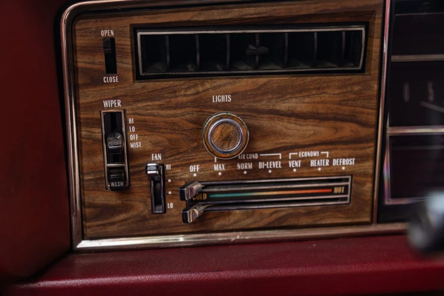 1975 Oldsmobile 88 - Image 24 of 27