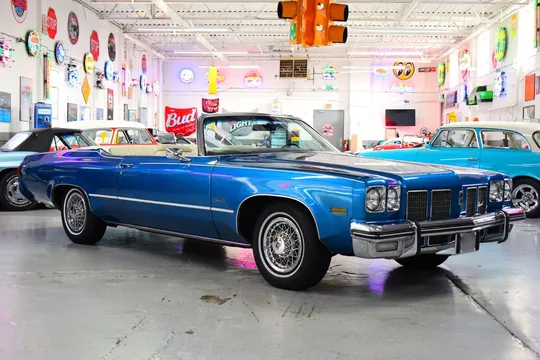 1975 Oldsmobile Delta 88 Royale Convertible
