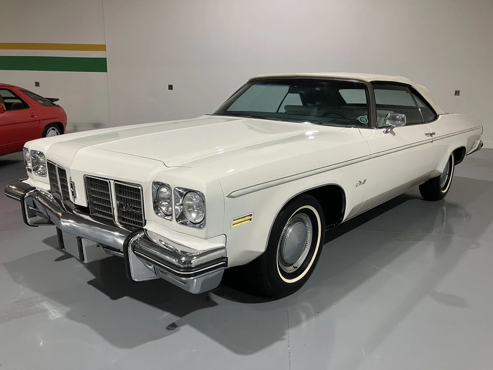 1975 Oldsmobile 88 - Image 7 of 31