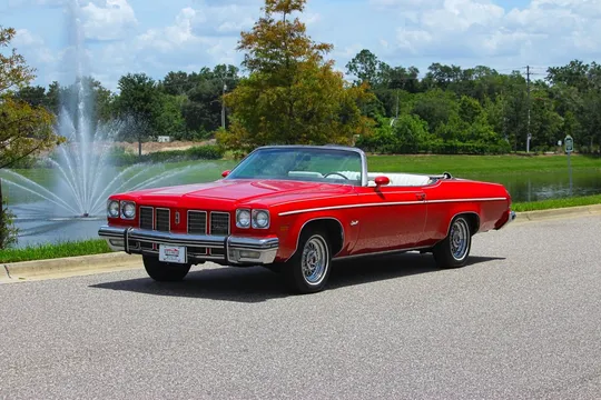 1975 Oldsmobile Delta 88 Royale Convertible