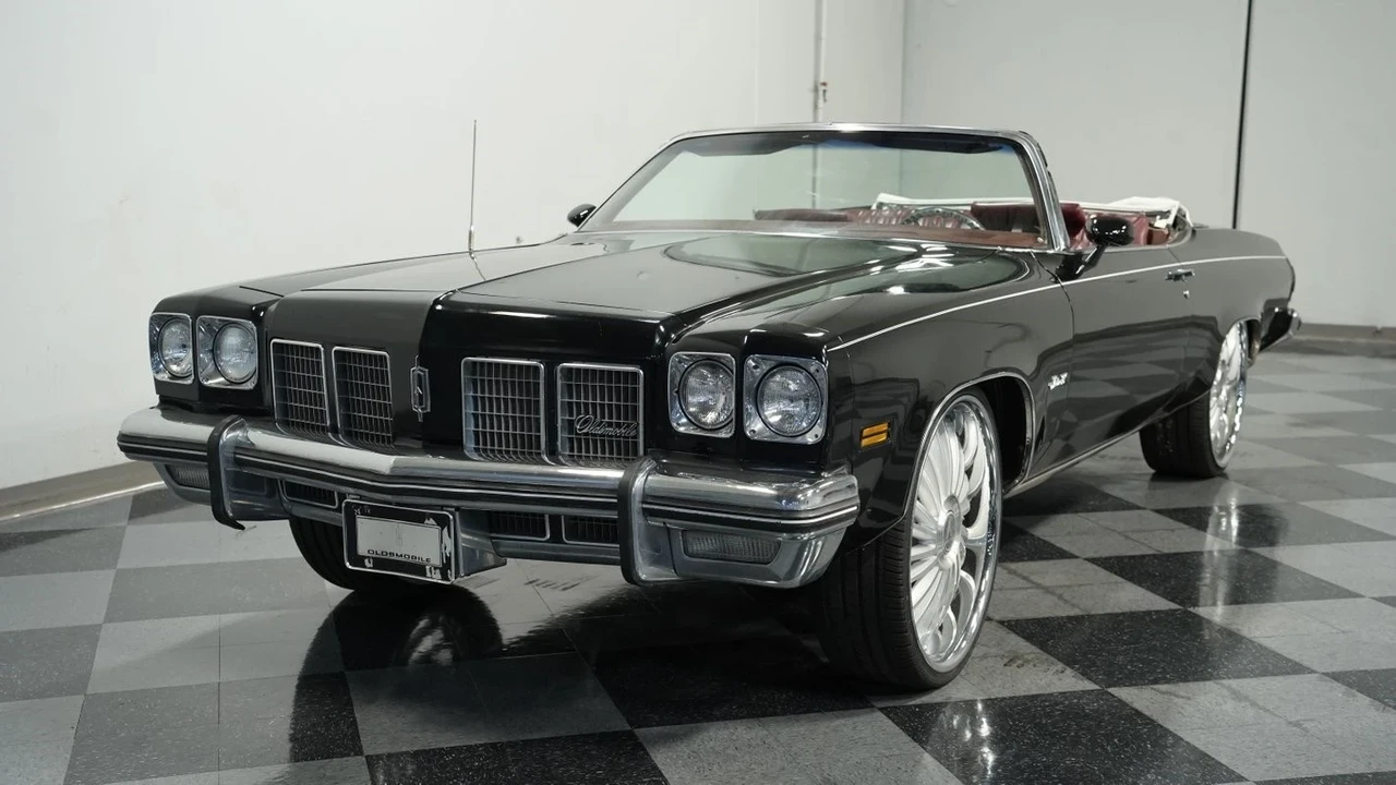1975 Oldsmobile 88 - Image 17 of 21