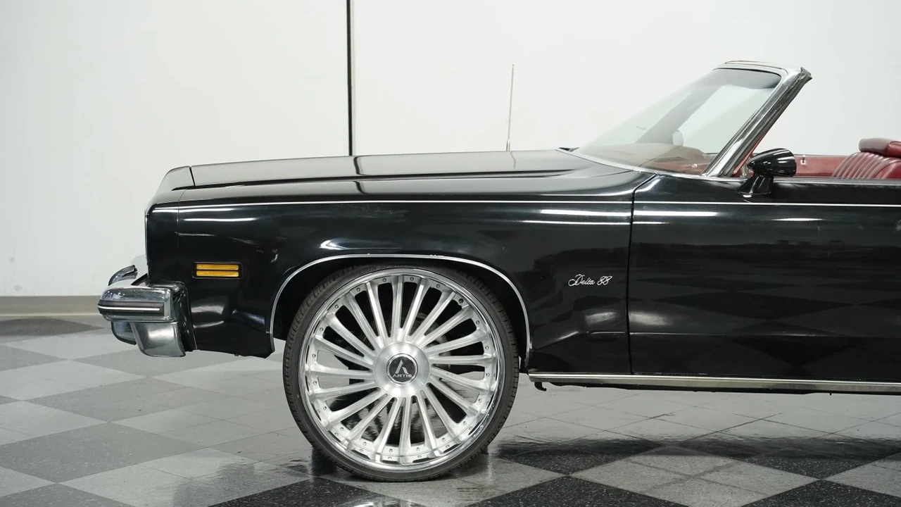 1975 Oldsmobile 88 - Image 20 of 21