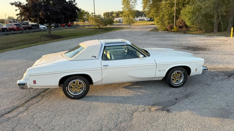 1975 Oldsmobile Hurst/Olds - Image 8 of 19