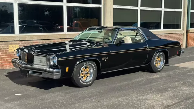 1975 Oldsmobile Hurst/Olds W-30