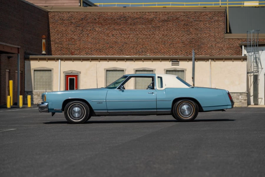 1975 Oldsmobile Toronado - Image 2 of 16