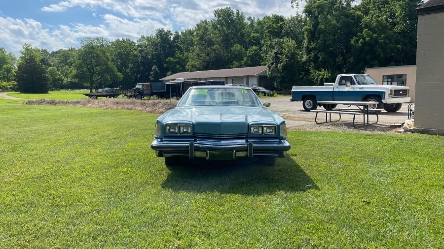 1975 Oldsmobile Toronado - Image 2 of 10