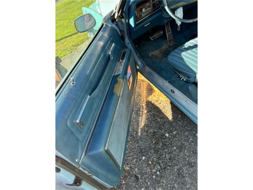 1975 Oldsmobile Toronado - Image 11 of 24