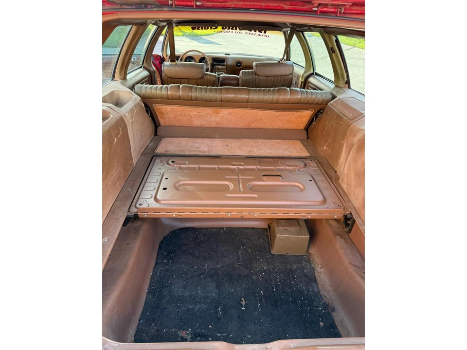 1975 Oldsmobile Vista Cruiser - Image 13 of 31