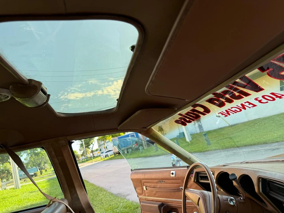 1975 Oldsmobile Vista Cruiser - Image 27 of 31