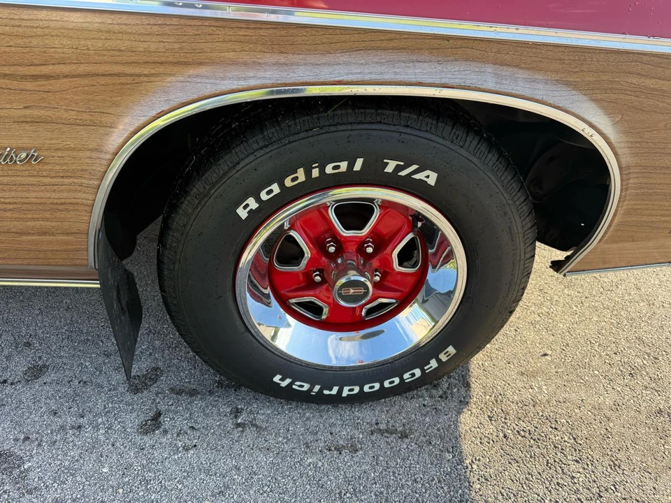 1975 Oldsmobile Vista Cruiser - Image 18 of 31