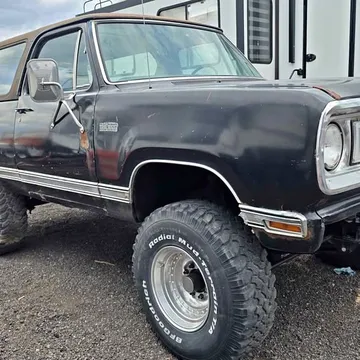 1975 Plymouth Trailduster
