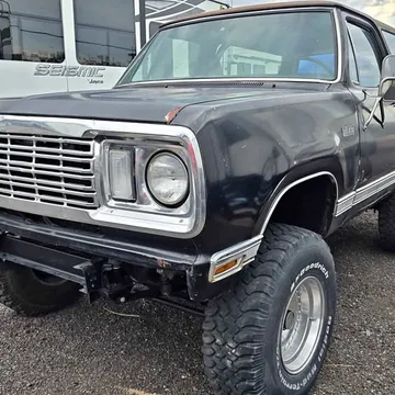 1975 Plymouth Trailduster