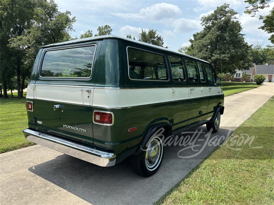 1975 Plymouth Voyager & Grand Voyager - Image 3 of 5