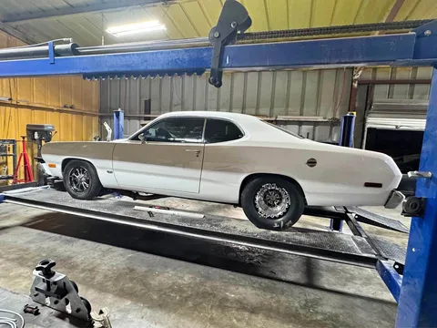 1975 Plymouth Duster