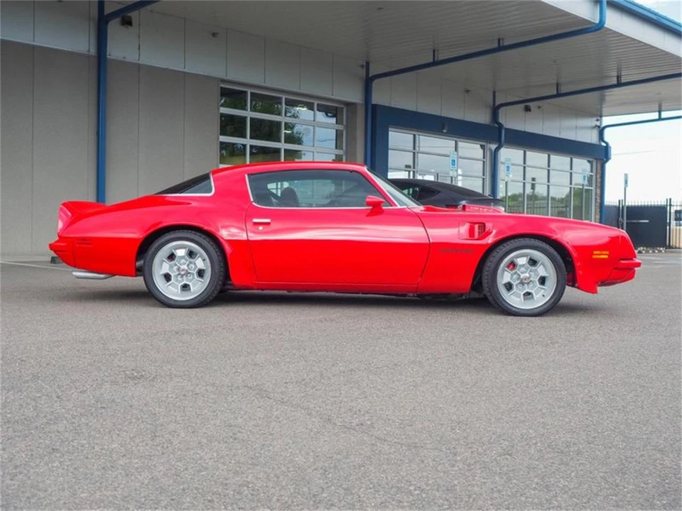 1975 Pontiac Firebird 2nd Gen - Image 10 of 31