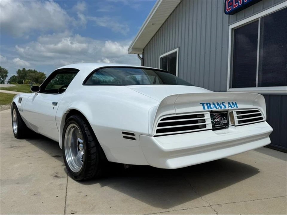 1975 Pontiac Firebird Trans Am 2nd Gen - Image 11 of 31