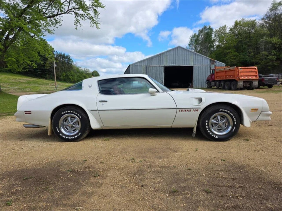 1975 Pontiac Firebird Trans Am 2nd Gen - Image 2 of 21