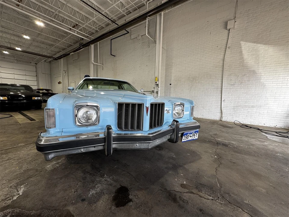 1975 Pontiac Grand Prix 3rd+ Gen - Image 2 of 31