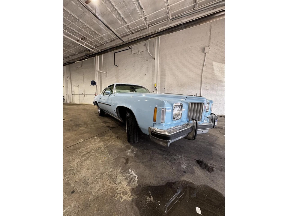 1975 Pontiac Grand Prix 3rd+ Gen - Image 4 of 31