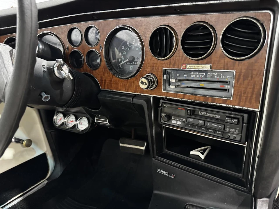 1975 Pontiac Grand Prix 3rd+ Gen - Image 17 of 31