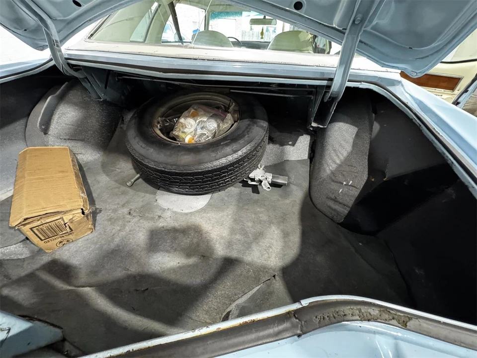 1975 Pontiac Grand Prix 3rd+ Gen - Image 25 of 31
