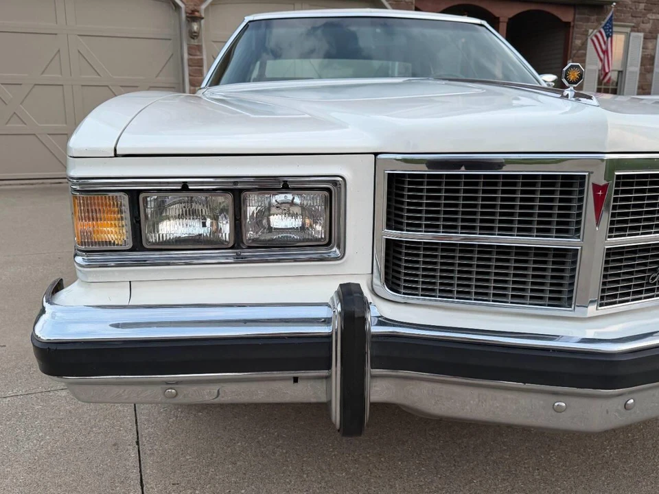 1975 Pontiac Grand Ville - Image 17 of 31