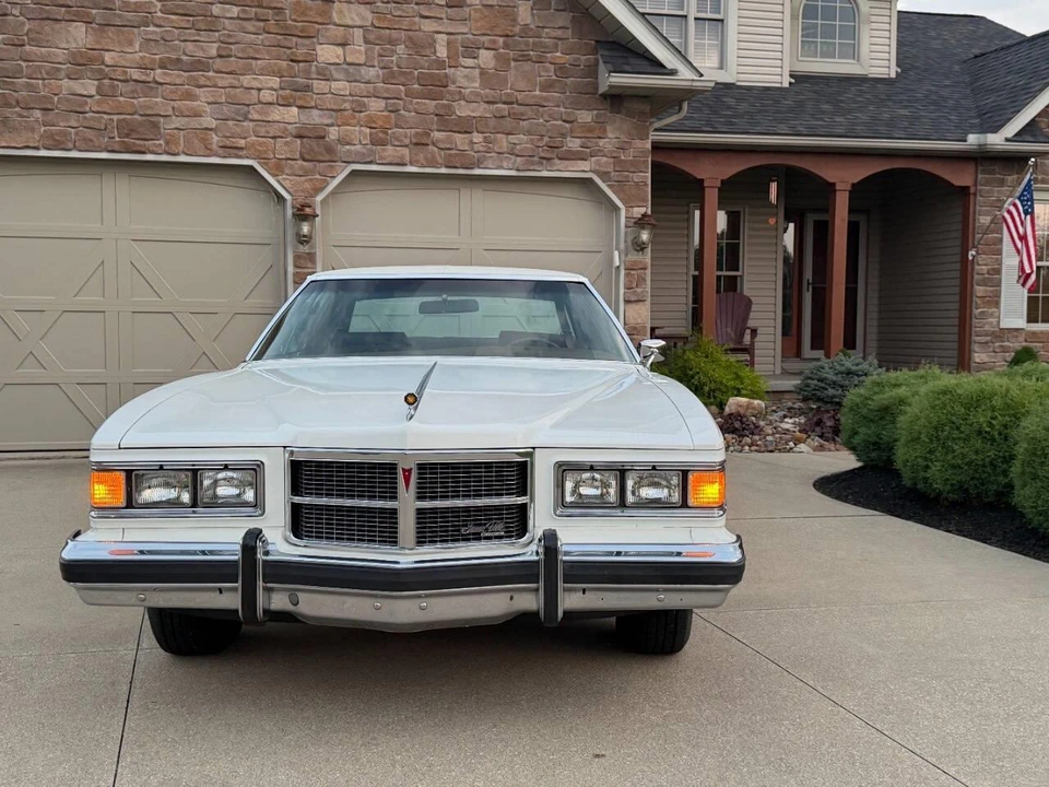 1975 Pontiac Grand Ville - Image 13 of 31