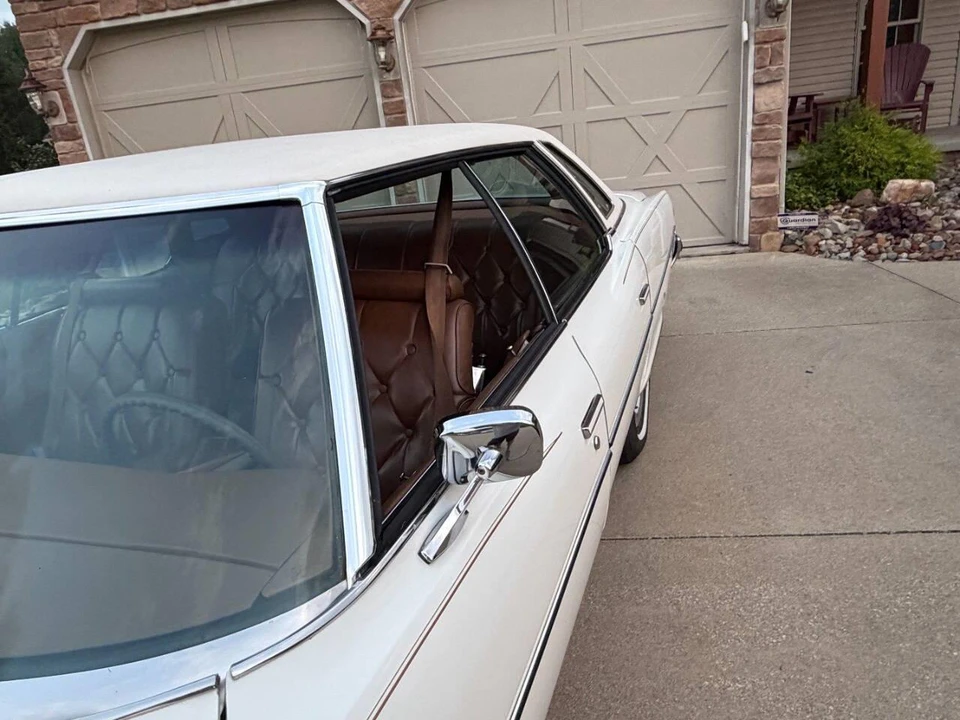 1975 Pontiac Grand Ville - Image 26 of 31
