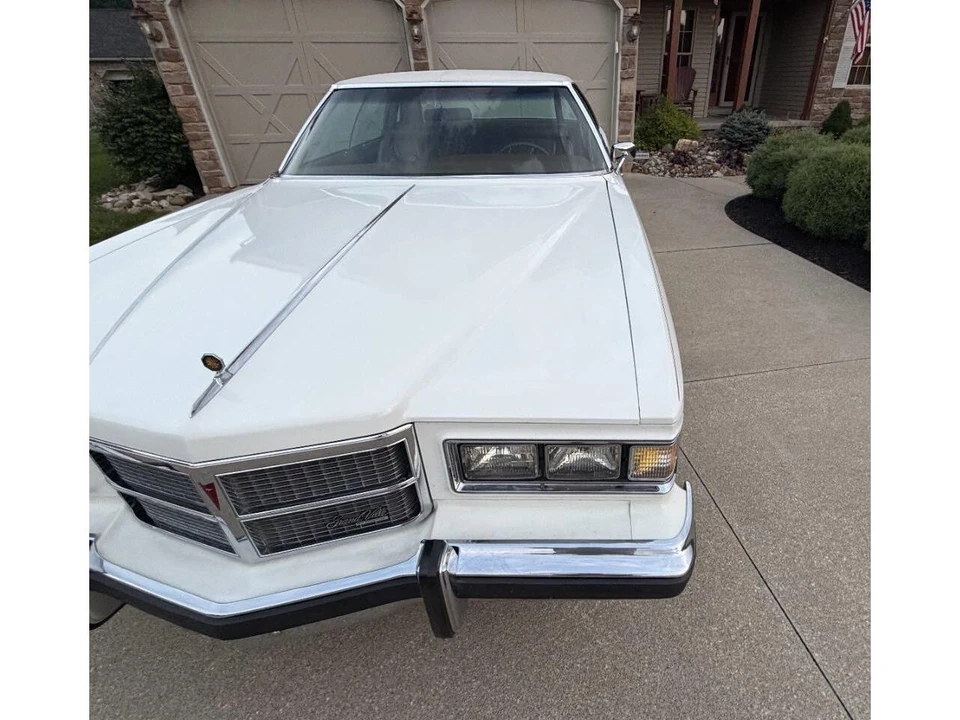 1975 Pontiac Grand Ville - Image 19 of 31